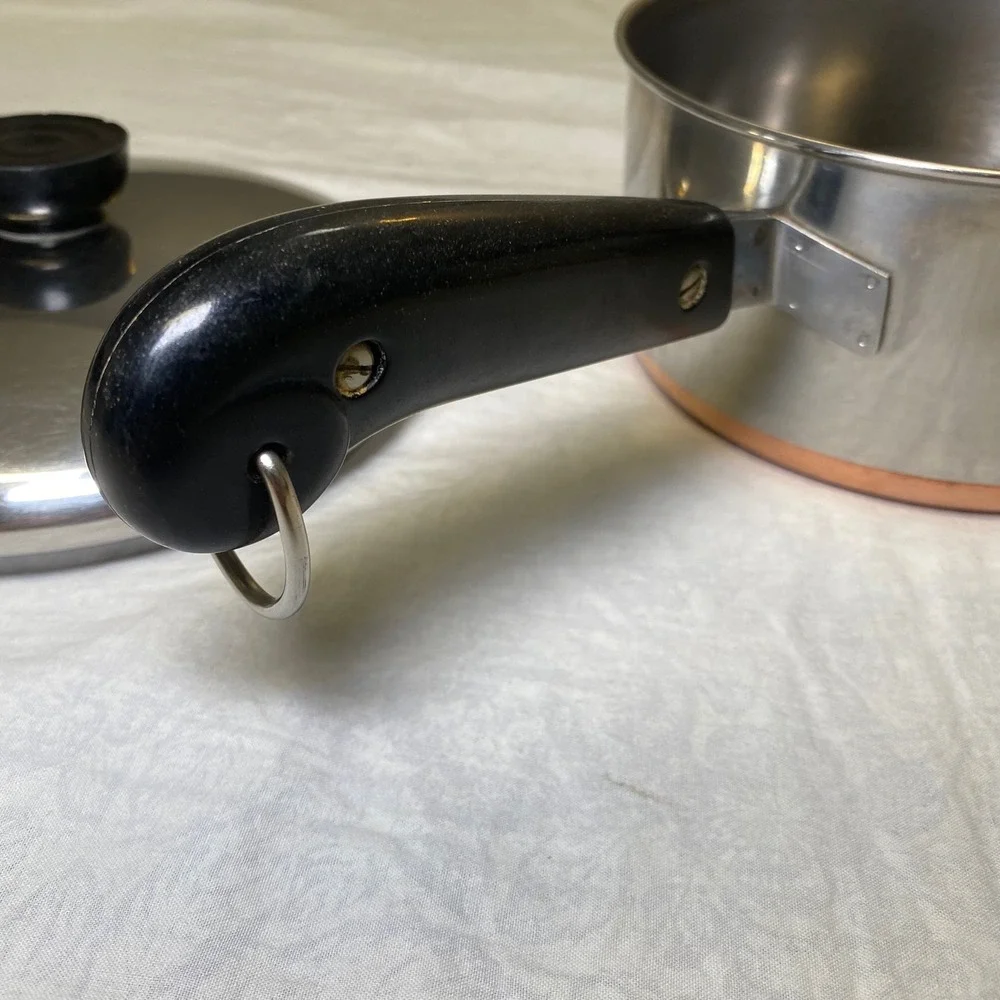 Vintage Revere Ware 2 Qt Saucepan Copper Bottom w/ Lid Clinton IL USA 1801